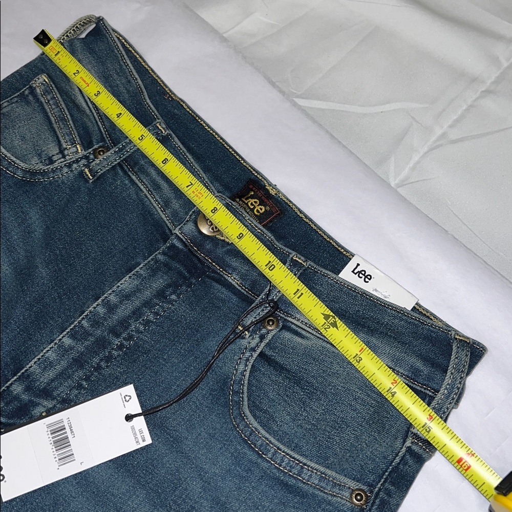 NWTS LEE HIGH-RISE EVER FIT FLARE JEANS (M) - Picture 7 of 14